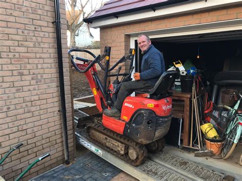 mini digger hire bedfordshire|hire small digger for garden.